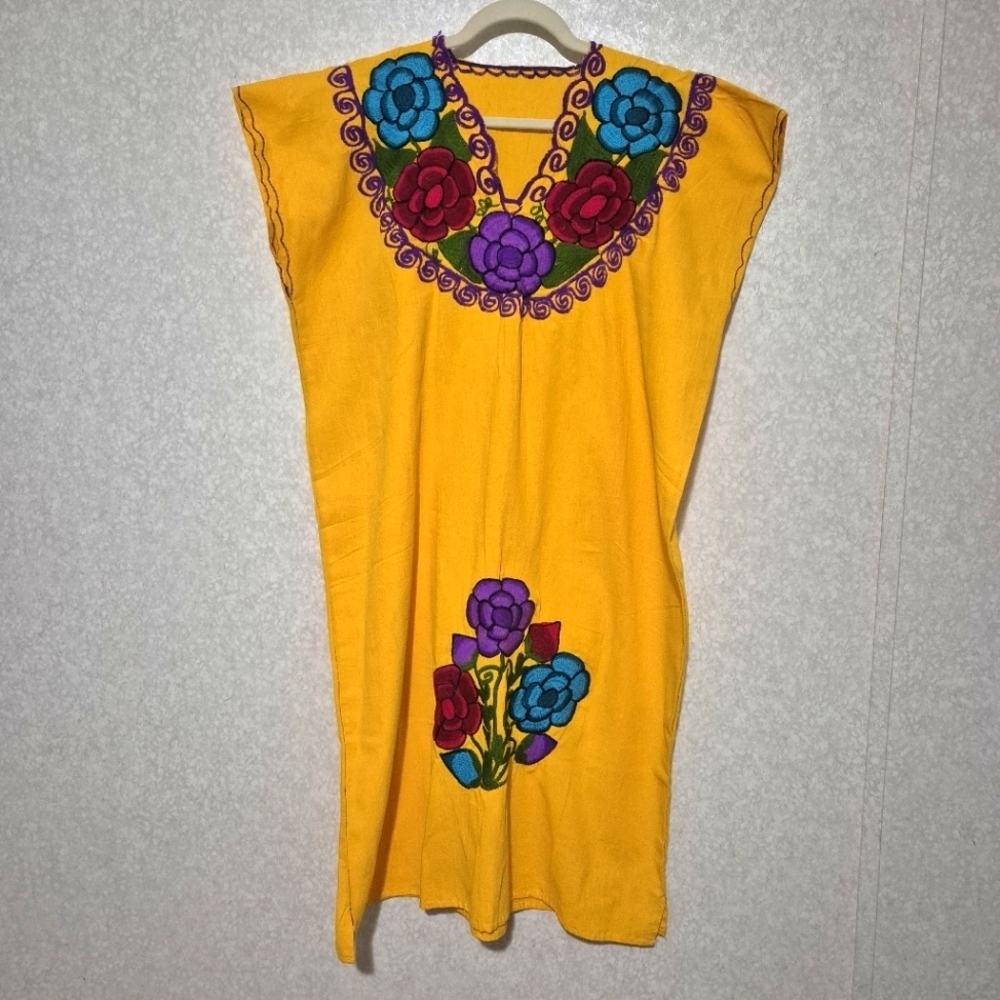 Embroidered Floral Yellow Dress...SIZE:L
